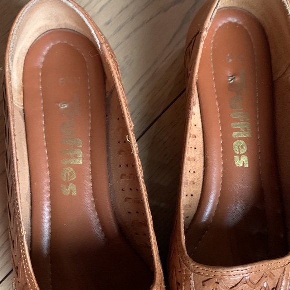 Truffles leather huaraches - Picture 2 of 8